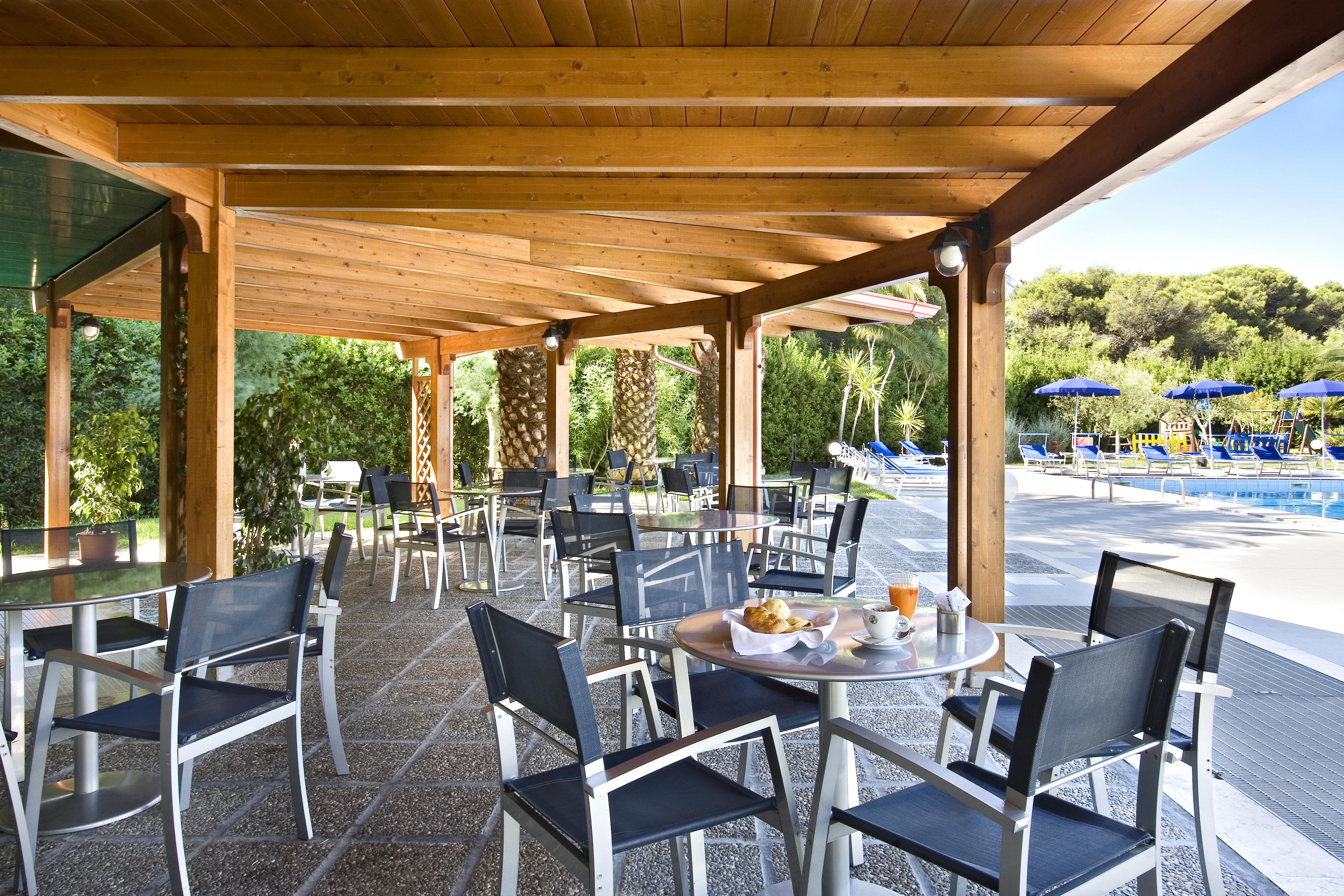 Voi Daniela Essentia Hotel Conca Specchiulla Bagian luar foto