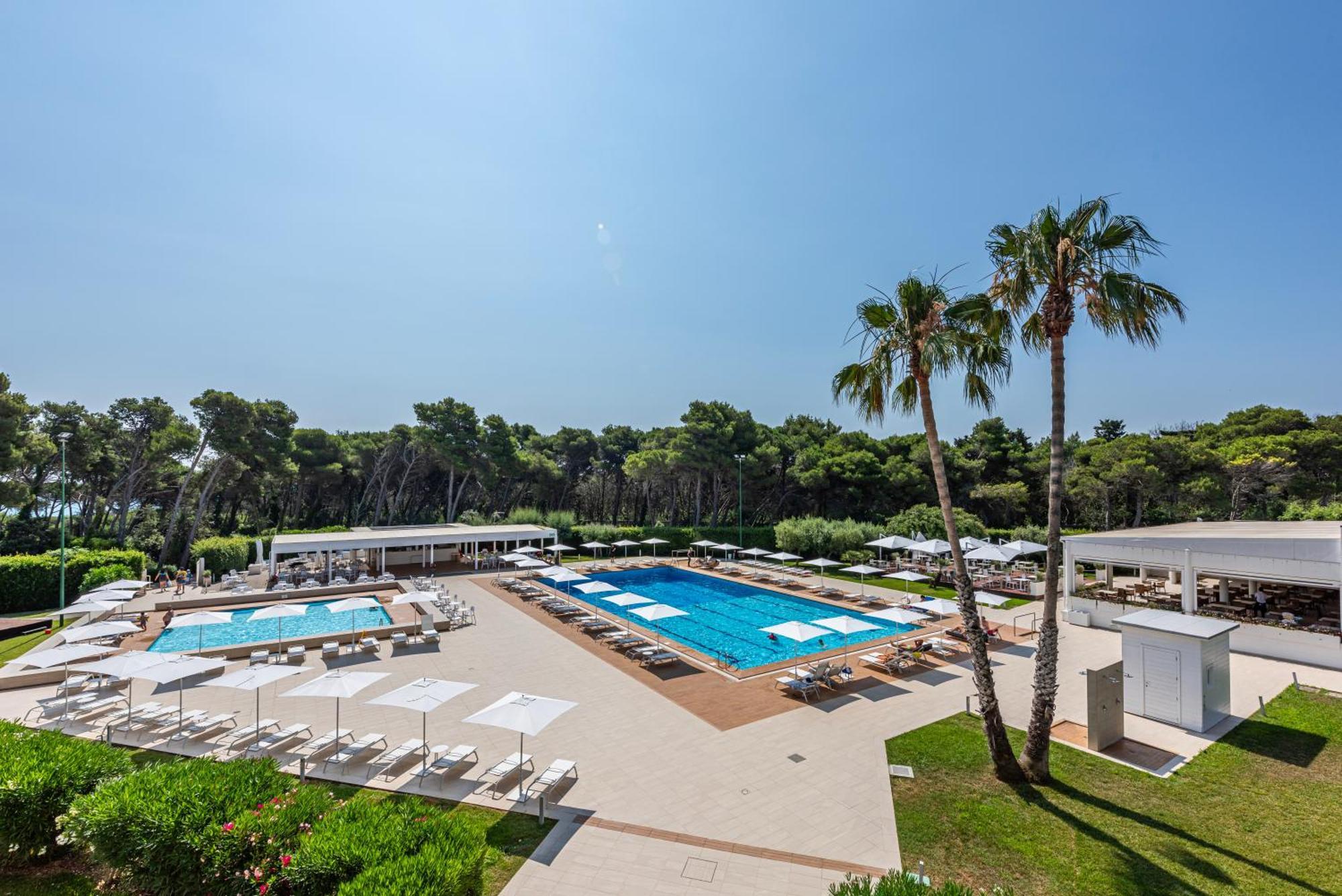 Voi Daniela Essentia Hotel Conca Specchiulla Bagian luar foto