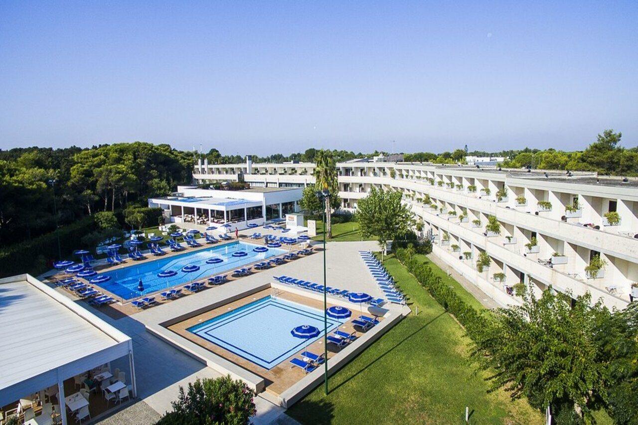 Voi Daniela Essentia Hotel Conca Specchiulla Bagian luar foto